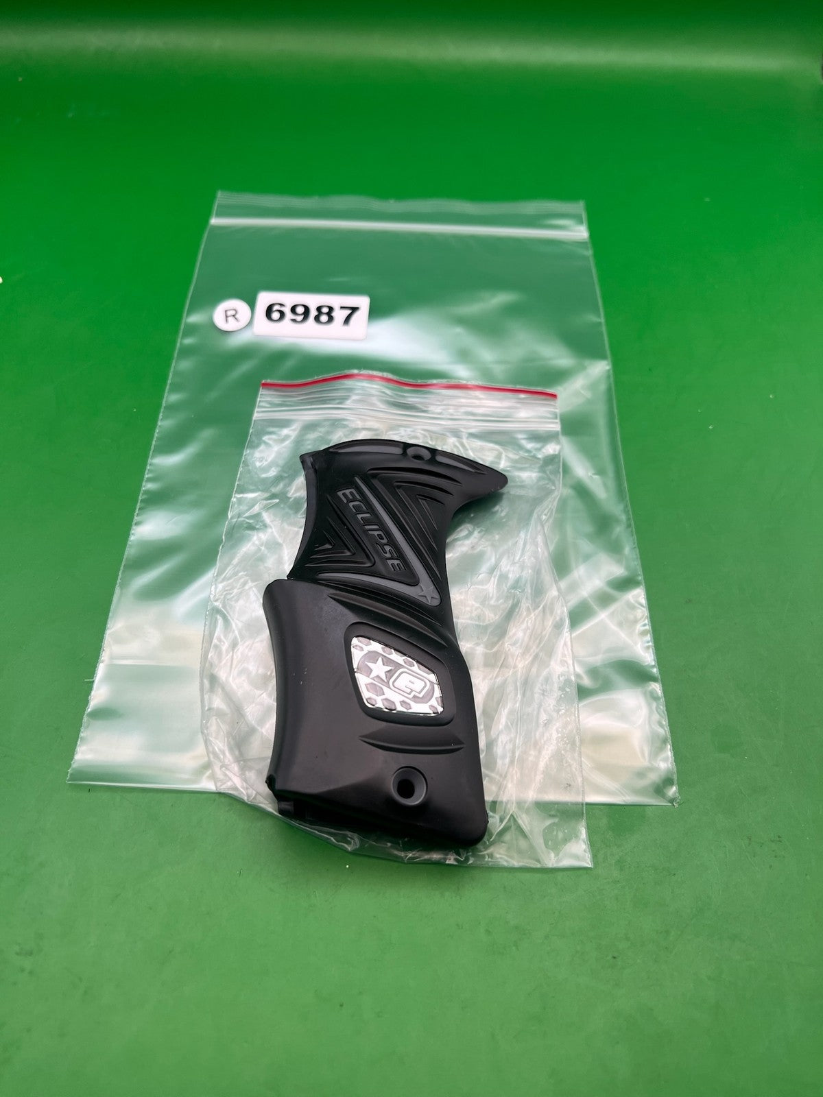 Planet Eclipse Ego11 Geo3 Rubber Grip Black