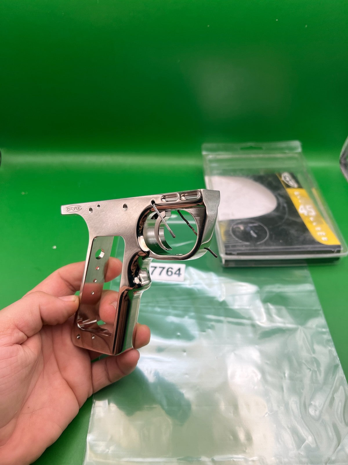 Rare Angel Dye Single Trigger Frame NOS