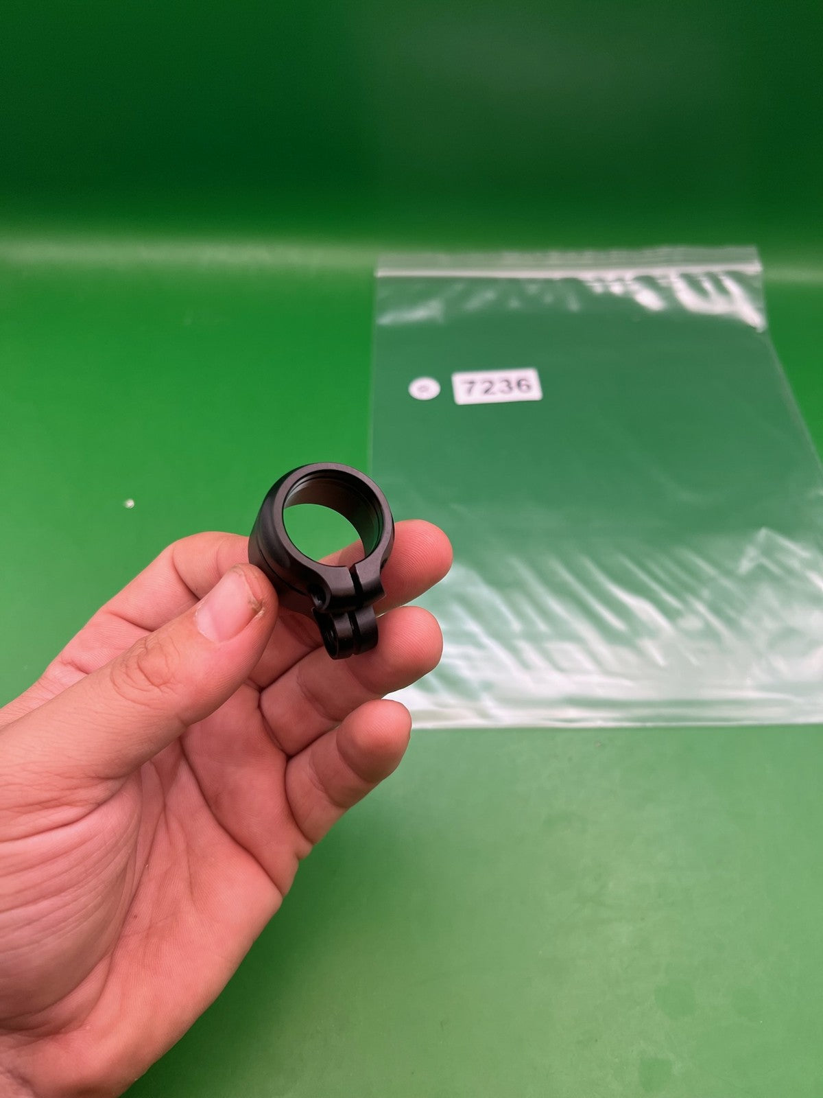 Planet Eclipse Geo Clamping Feed Tube - Black