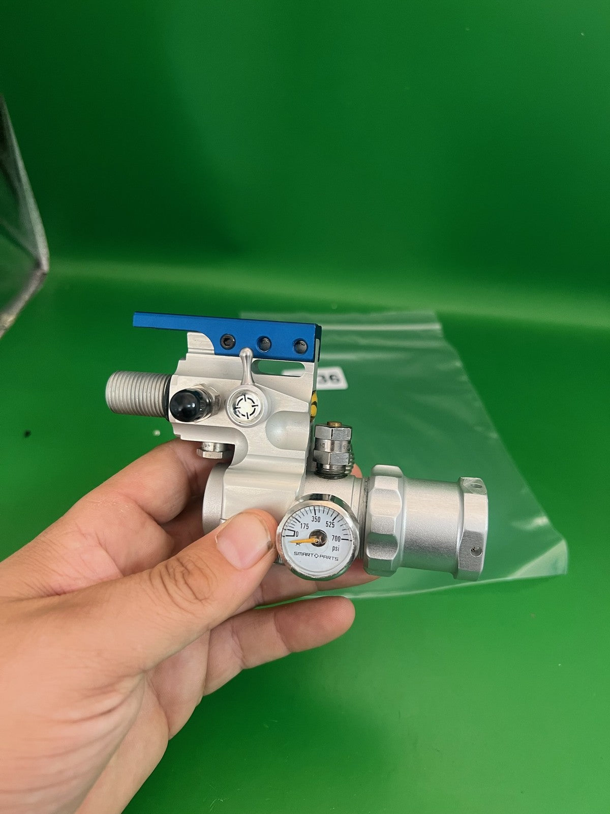 Smart Parts Max-Flo Tank Regulator Silver Blue Aluminum HPA