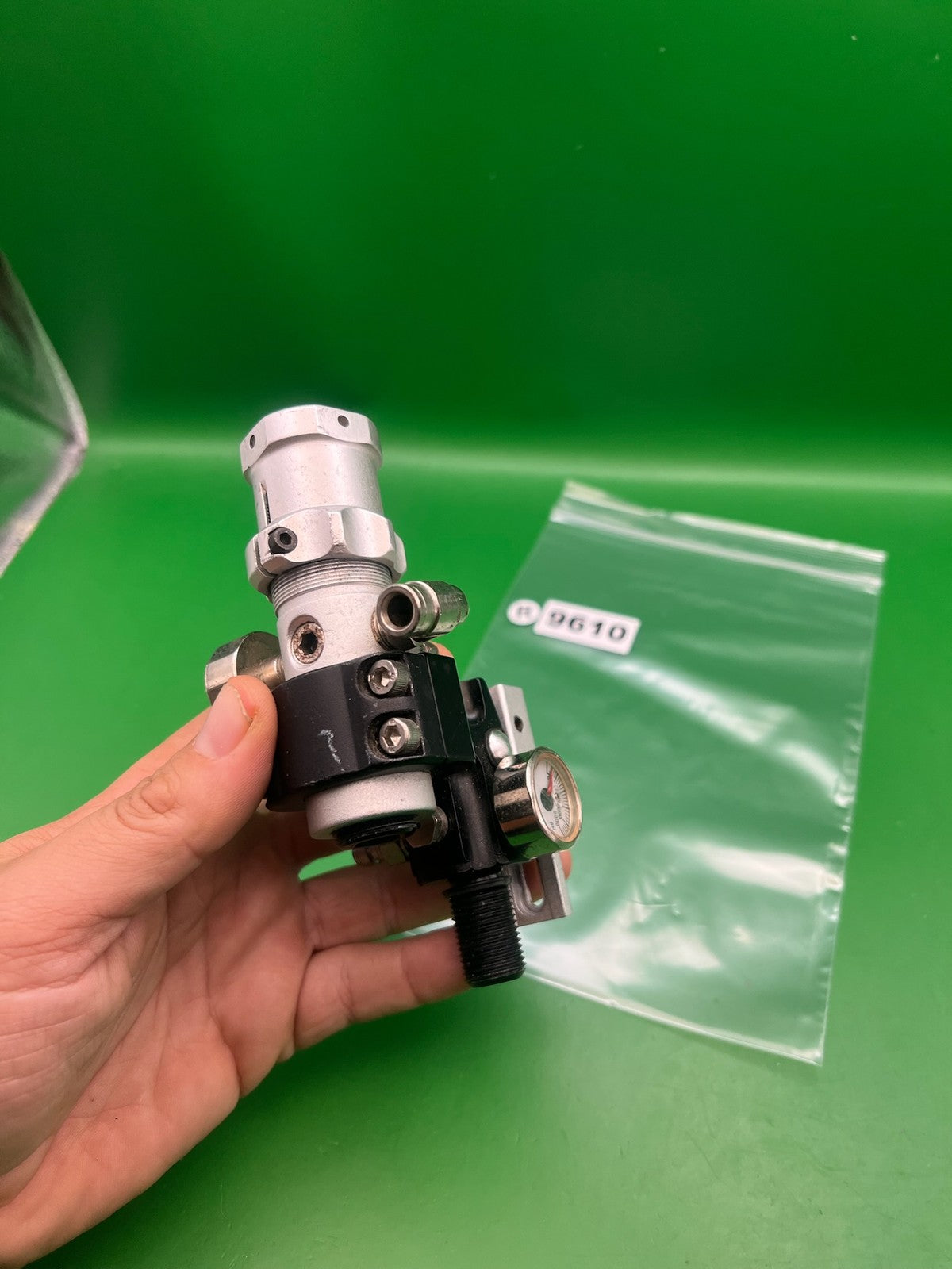 Smart Parts Max-Flo 4500 PSI Paintball Tank Regulator Silver Black