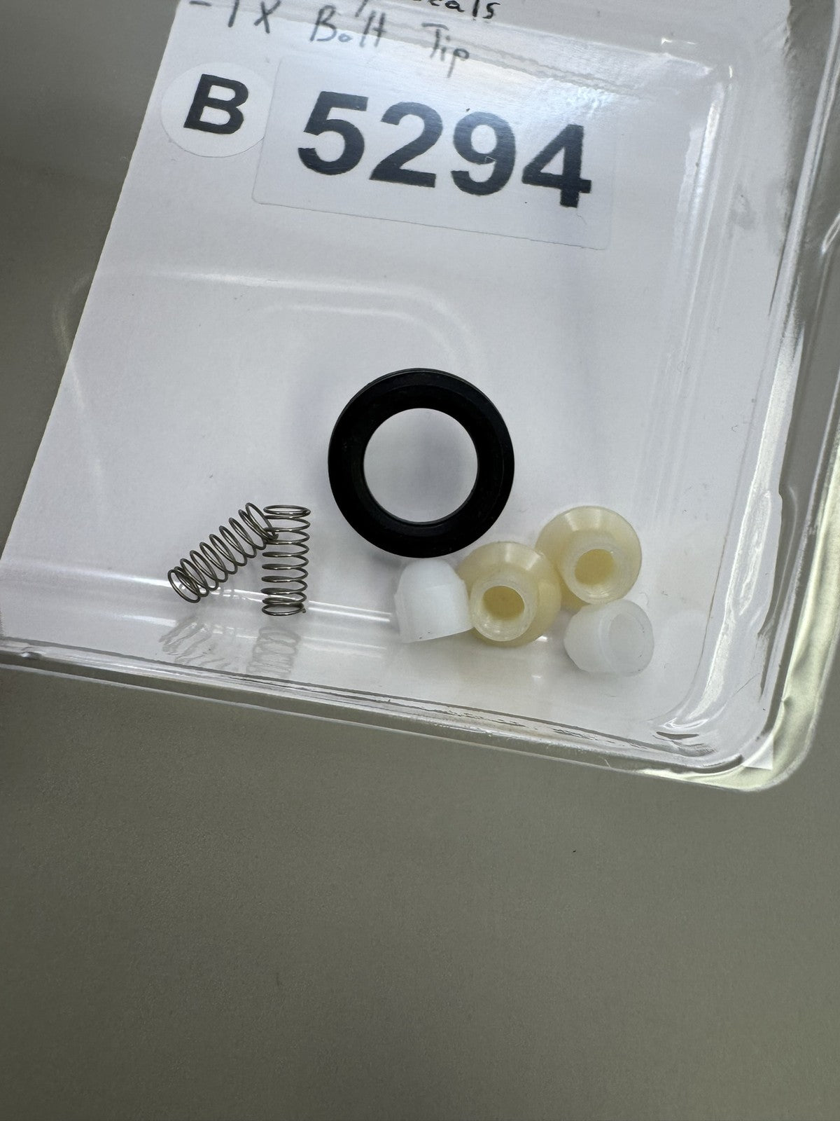 Empire PB AXE /Mini Parts Kit - 2X Detents - 2X Cup Seals - 1X Bolt Tip