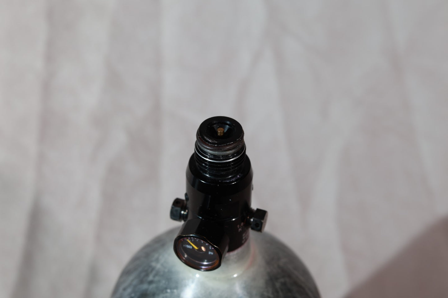 HK Army 68ci Carbon Fiber Paintball Tank With Regulator and Cover