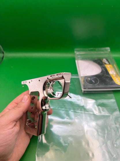Rare Angel Dye Single Trigger Frame NOS