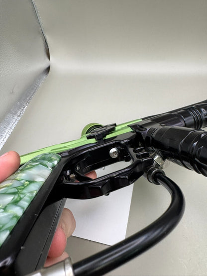 Bob Long 2k5 Intimidator Alias - Green/Black - Paintball Marker Fully Working
