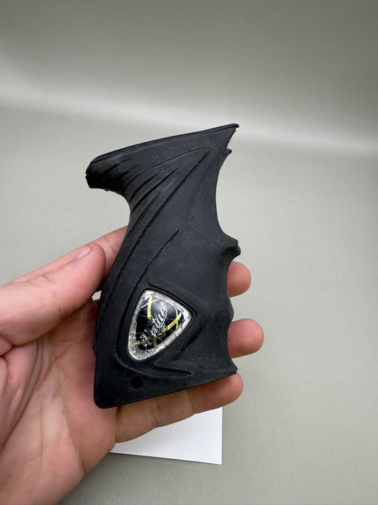 Dye DM12 Grips