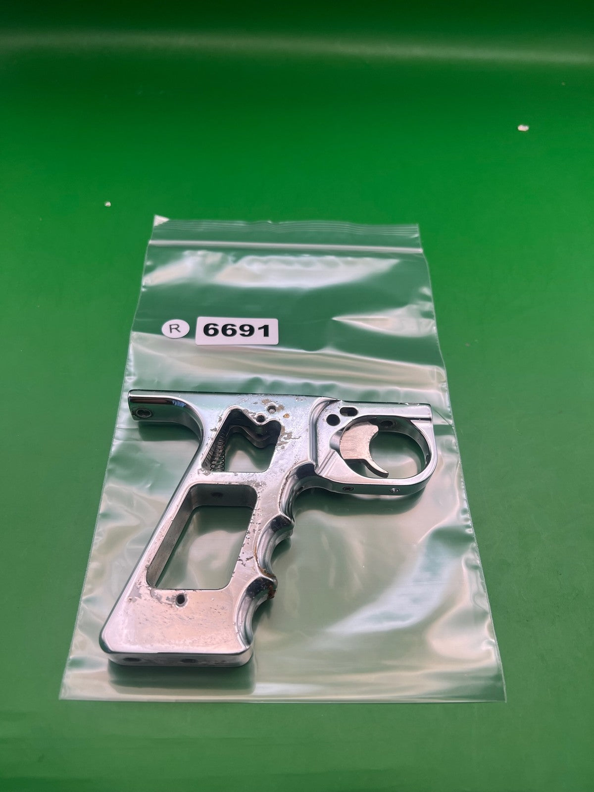 Autococker Kapp Groovy Frame - used paintball grip frame - chrome/silver