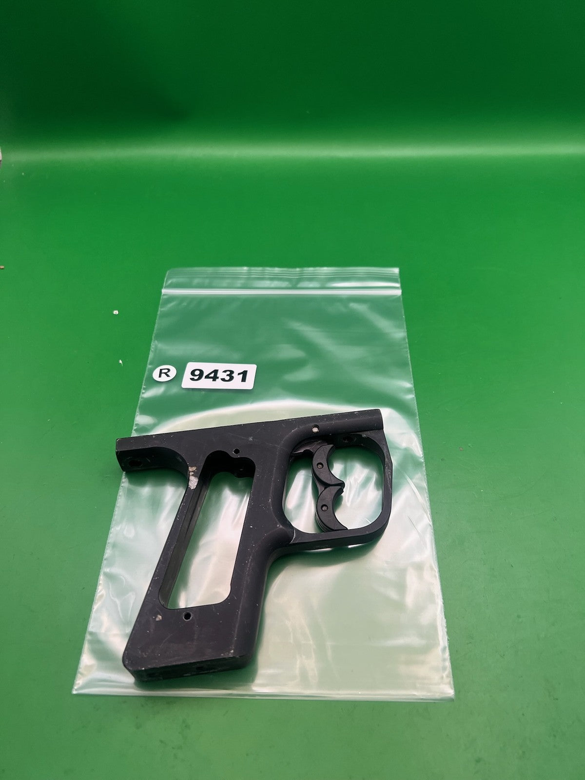 Benchmark AGD Automag  Frame Black