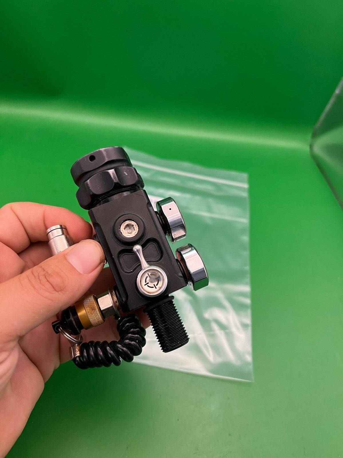 Smart Parts Max Flo HPA Tank Regulator Black Dual Gauge On/Off Gen 3