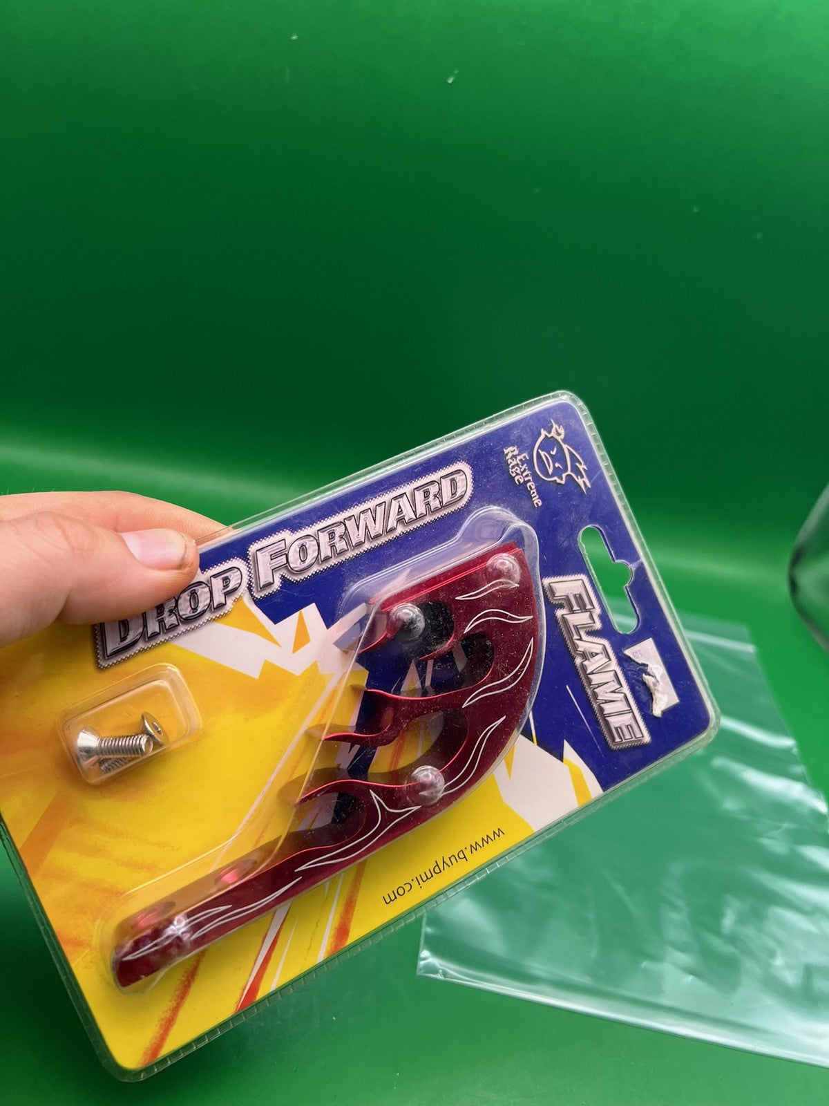 Extreme Rage Flame Drop Forward Red