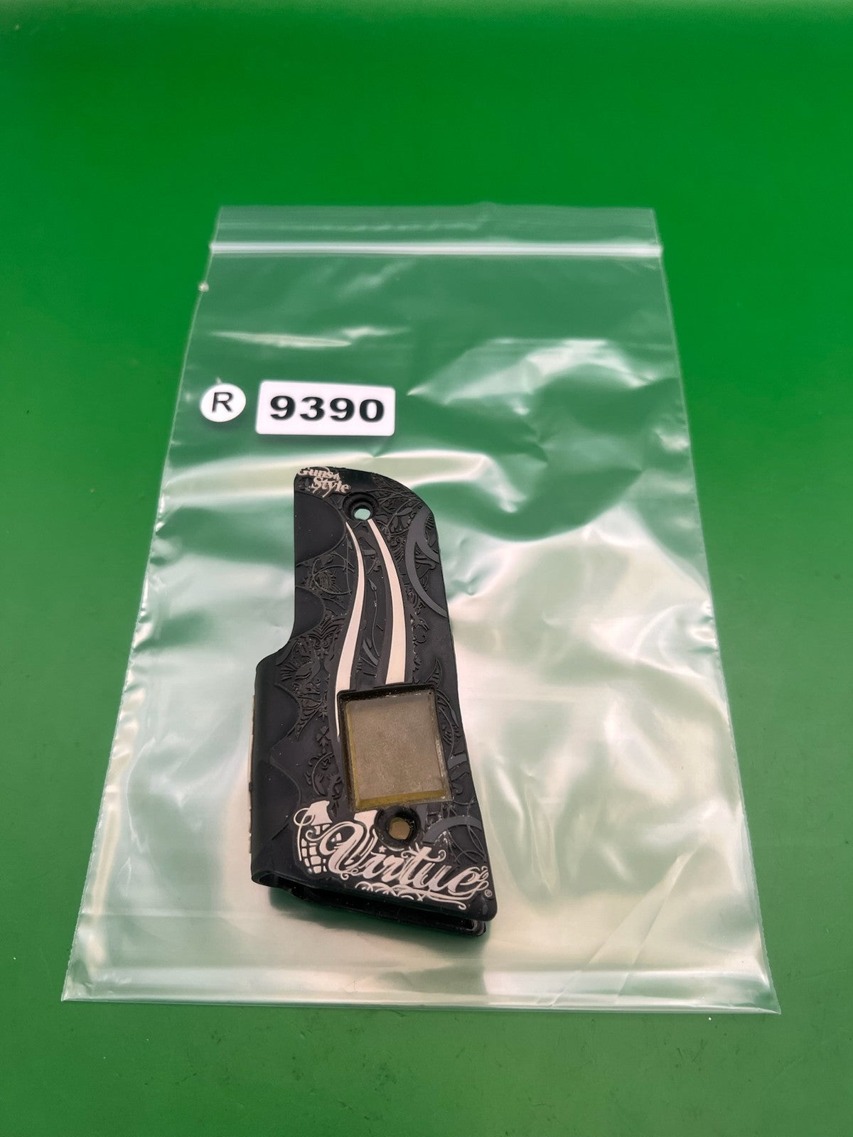 Virtue 1911 45 Style LCD Grip Panels Black Guns Style Destroy Edition