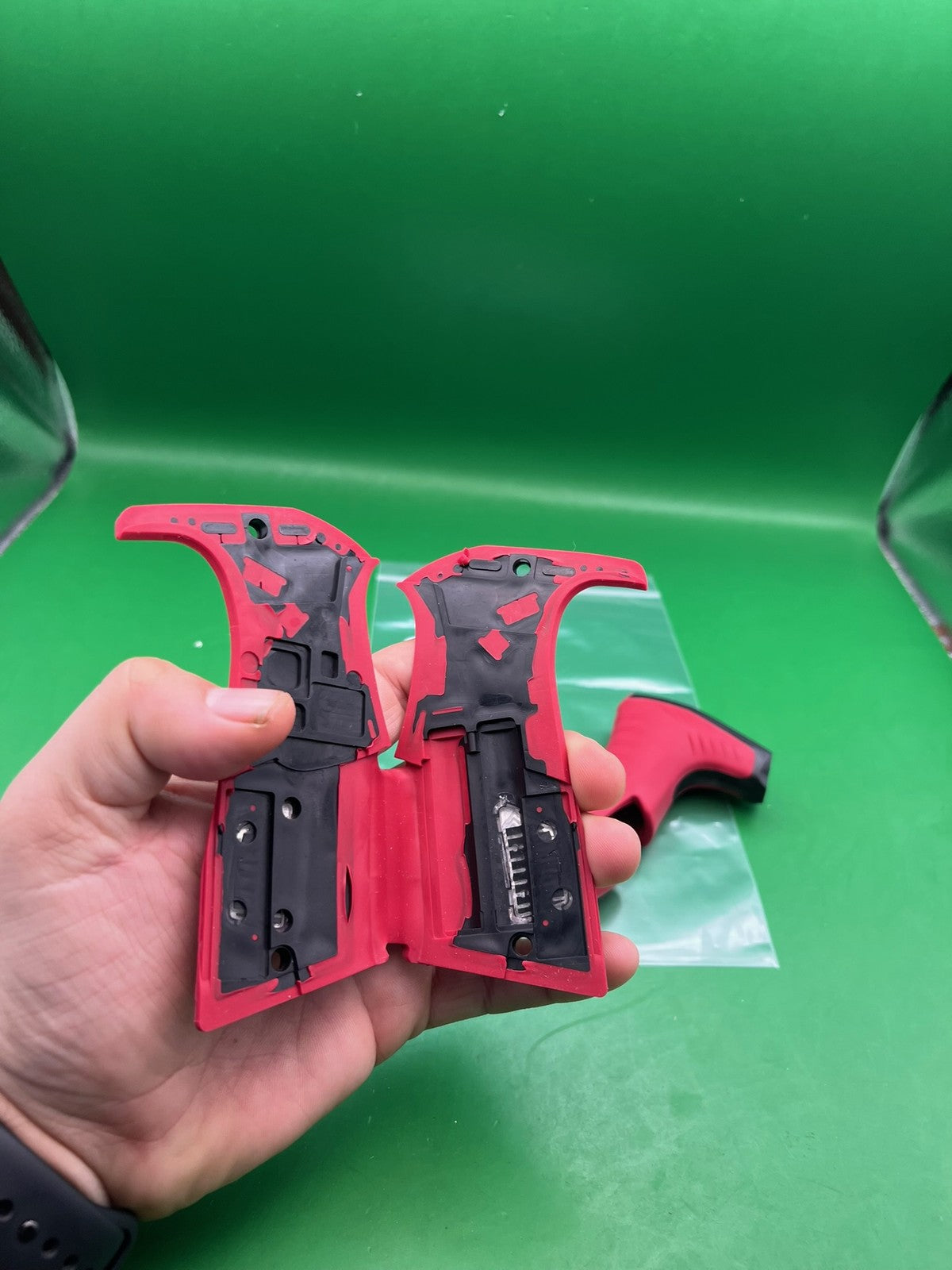 Planet Eclipse Lv1.6 Grip Panels Red Black