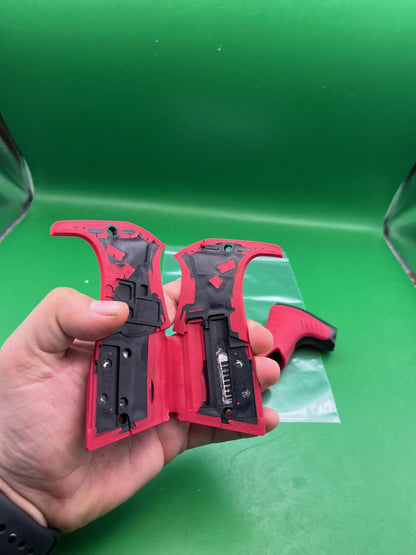 Planet Eclipse Lv1.6 Grip Panels Red Black