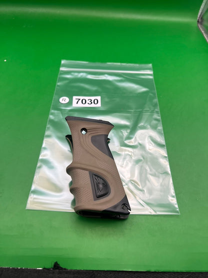 Tan Luxe Grips