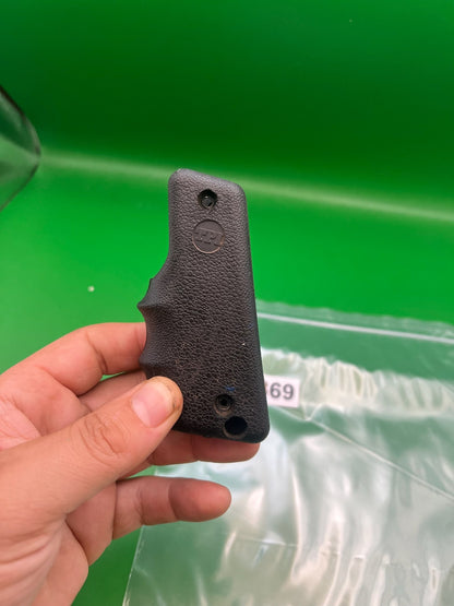 1911/45 Style Rubber Split Grips