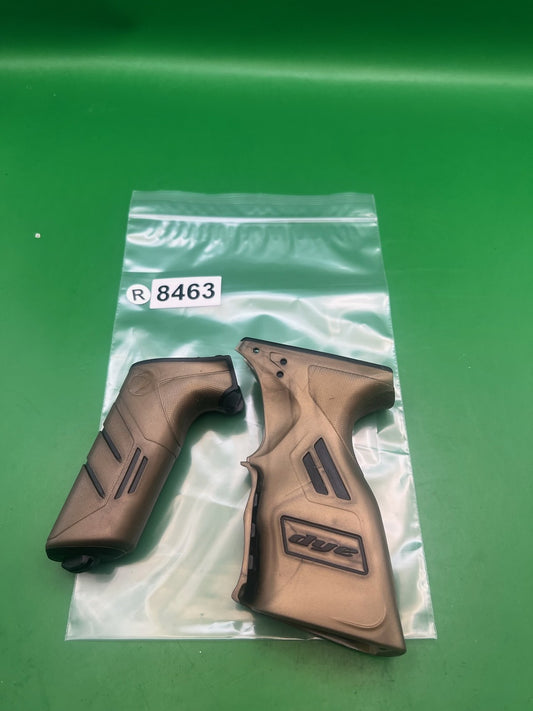 Dye DSR/DSR+/DSR Pro Sticky Grip Kit Gold/Black Two-Piece Set