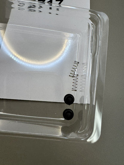 Dye DM6 Detents