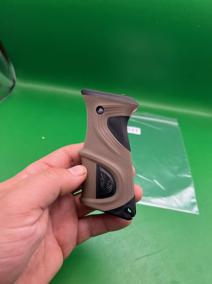 Tan Luxe Tm40 Grips