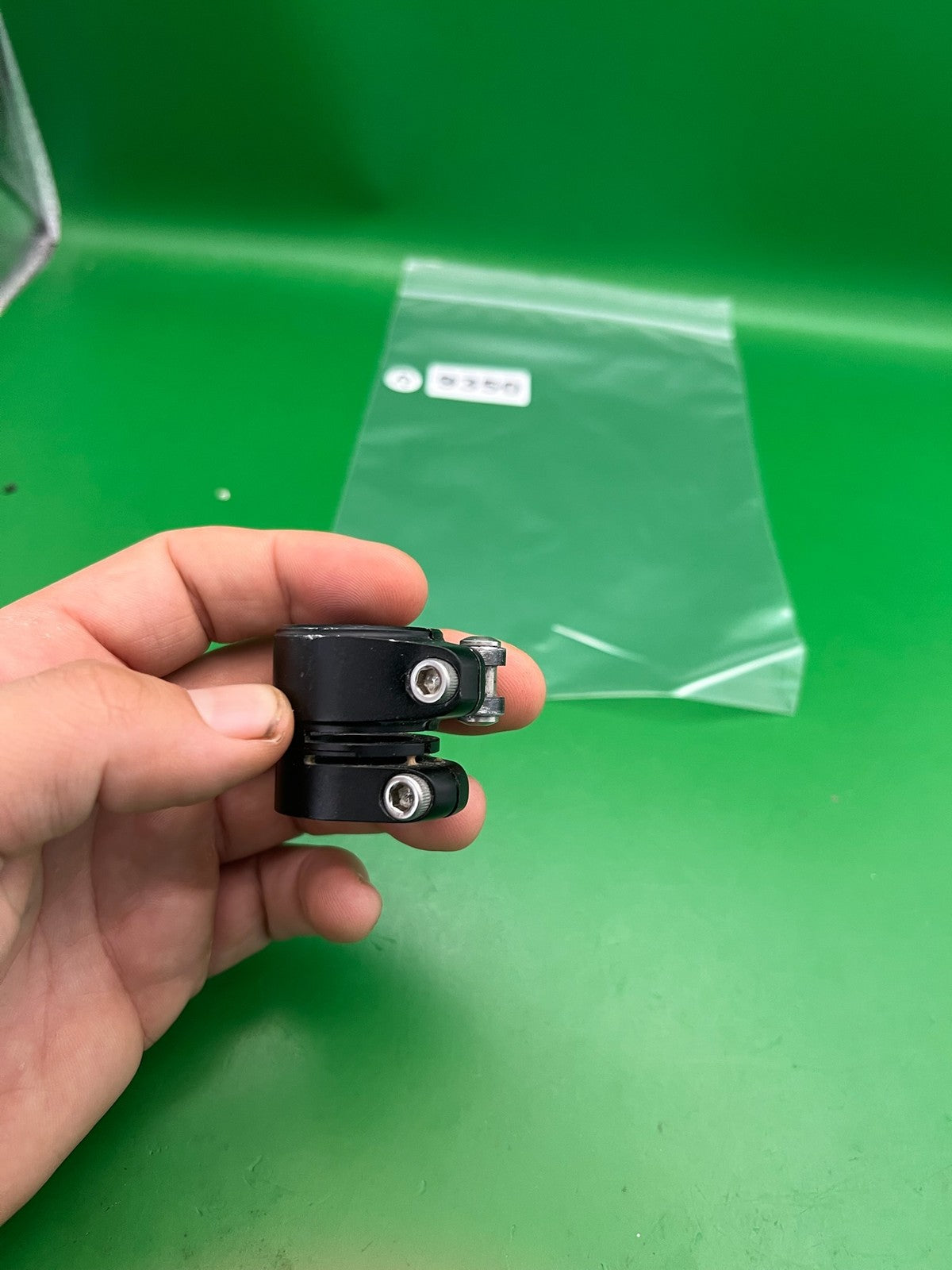 Planet Eclipse Clamping Feedneck Black Aluminum Two-Bolt Low Rise Clamp