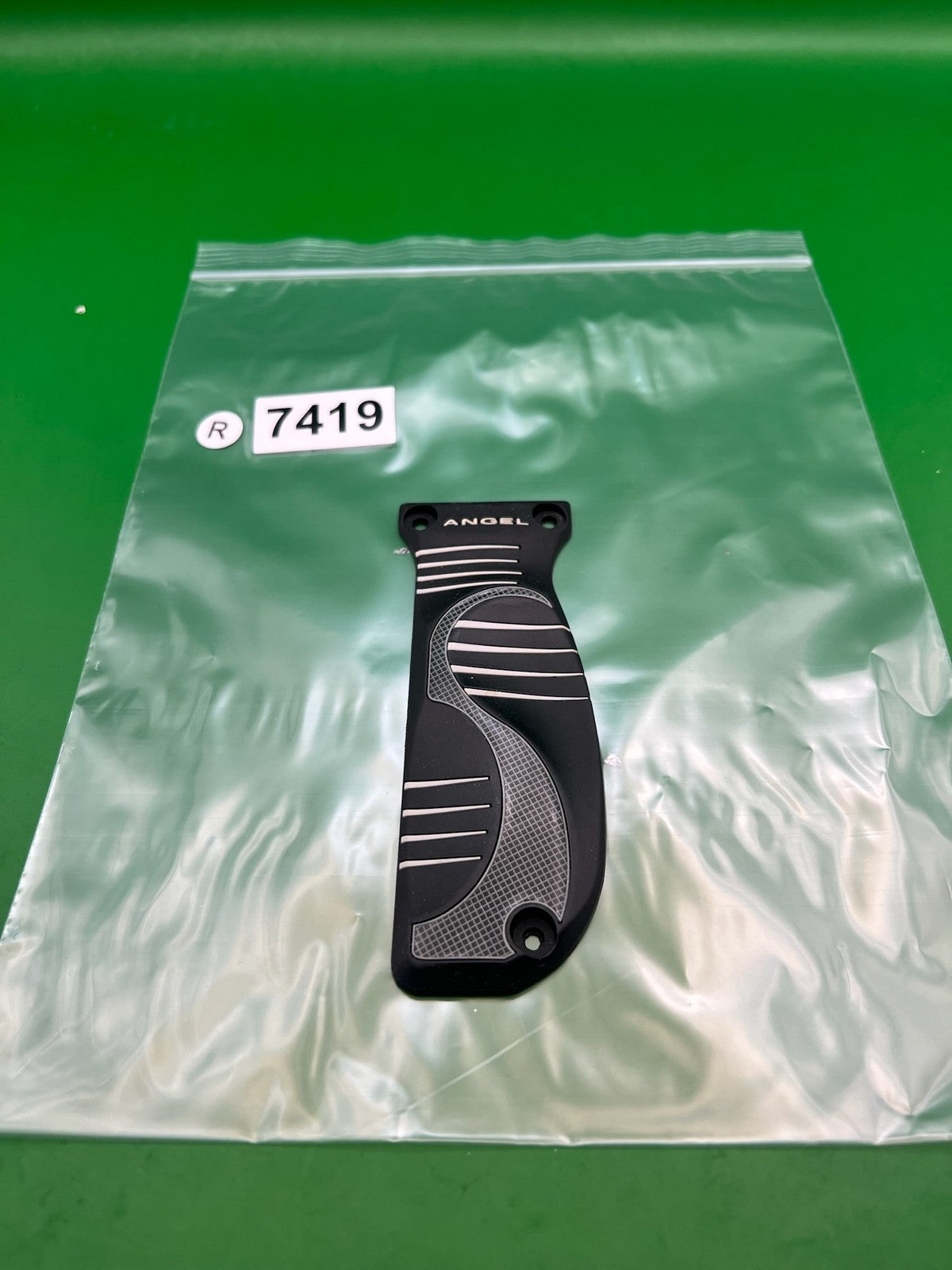 Left Side Angel Speed 90 Grip Panel