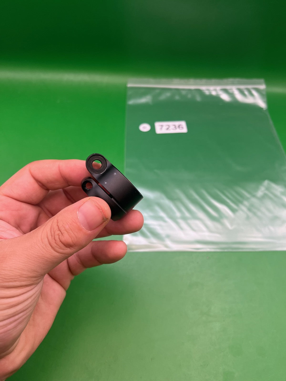 Planet Eclipse Geo Clamping Feed Tube - Black