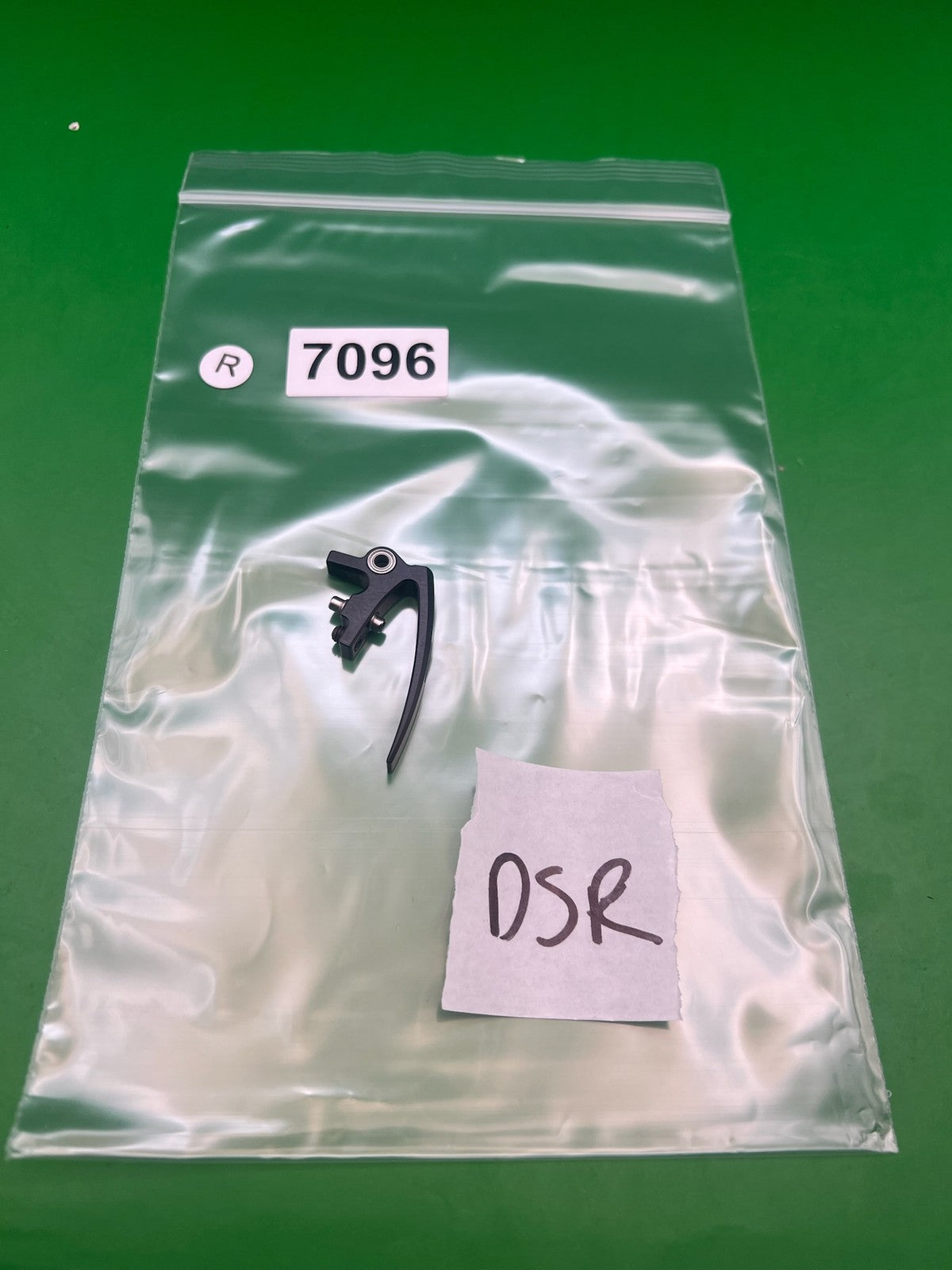 Dye DSR  Fang Trigger Black