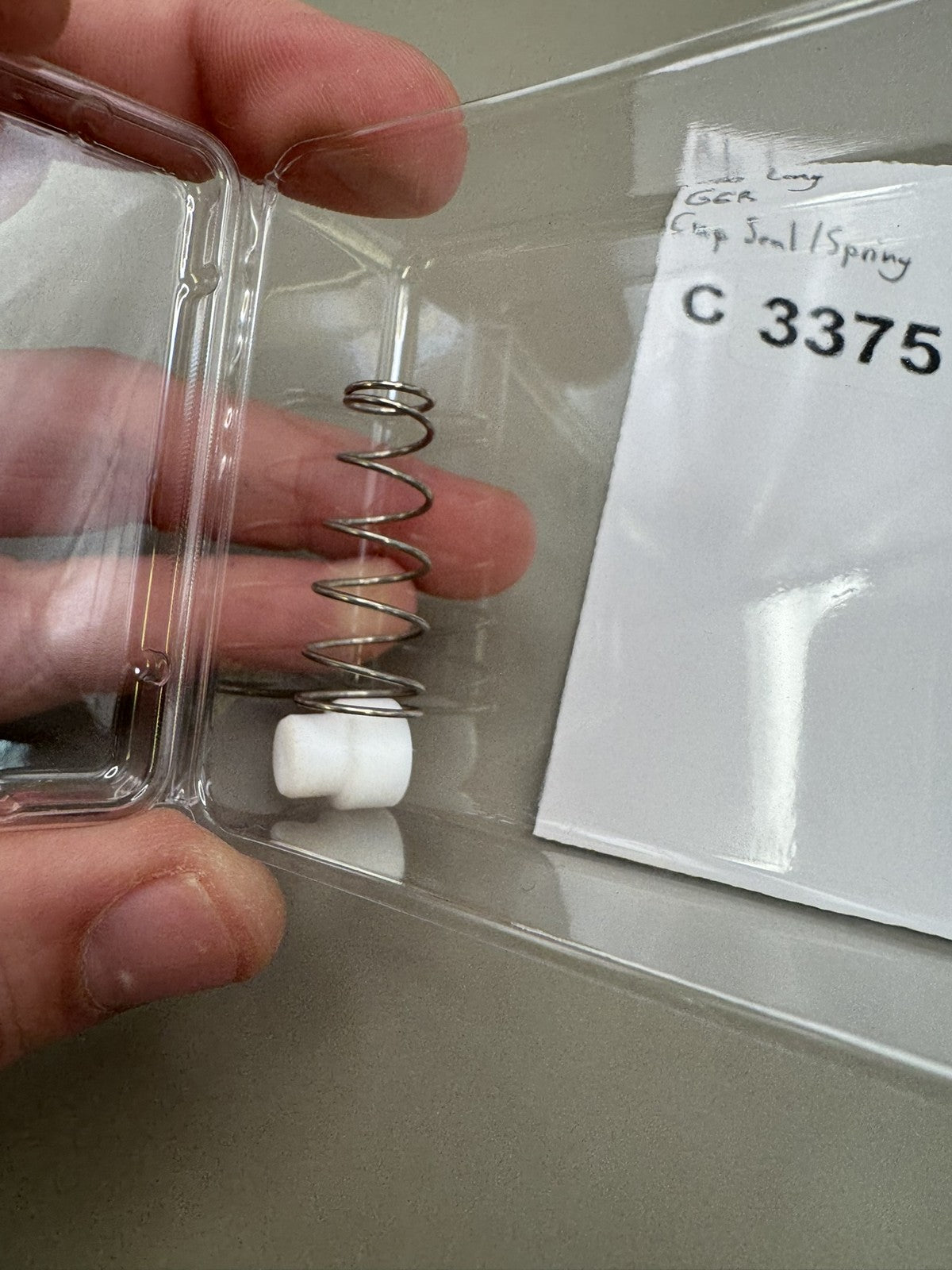 Bob Long G6R Cup Seal/Spring