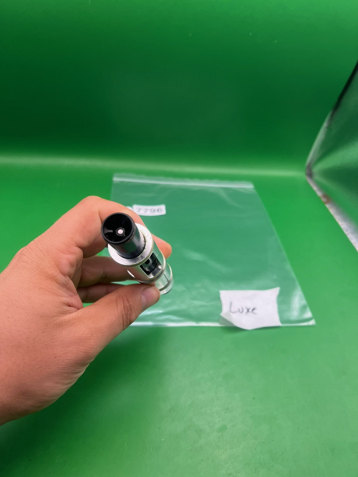 DLX Luxe Bolt Kit