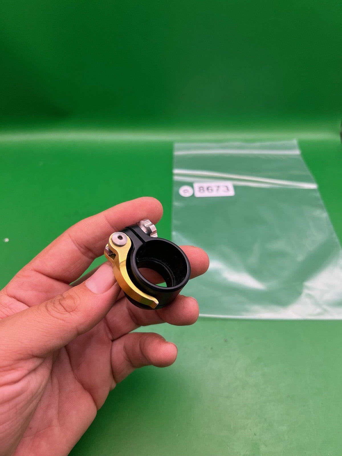 Planet Eclipse Low Rise Clamping Feedneck Black Gold Aluminum