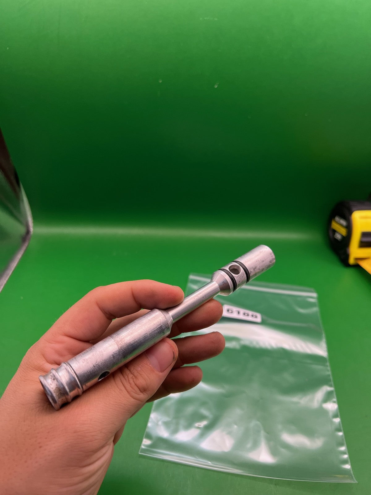 Autococker Bolt