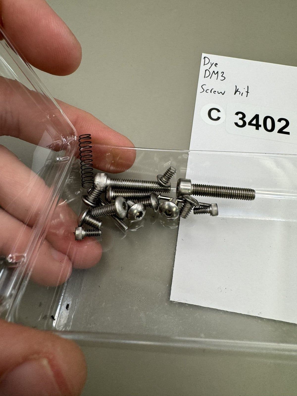 Dye DM3 Screw kit