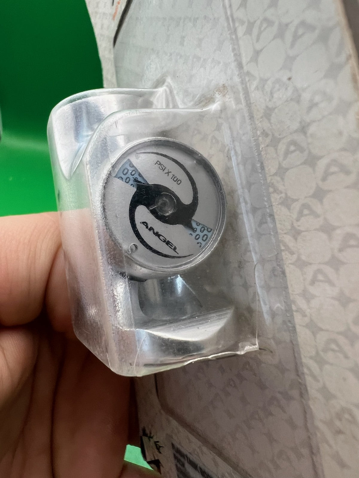 NOS Angel Vasa With Gauge