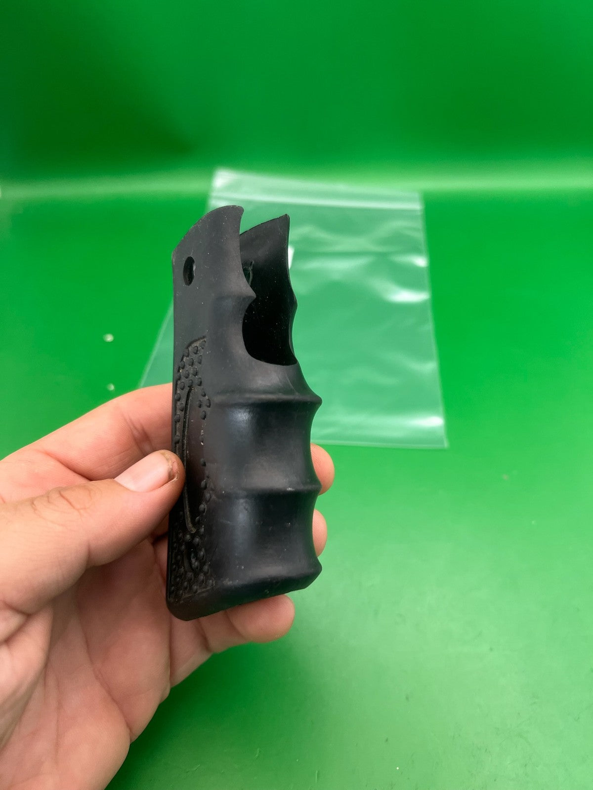 Vintage PB  Style Rubber Grip Panels Black Sticky Finger Grooves