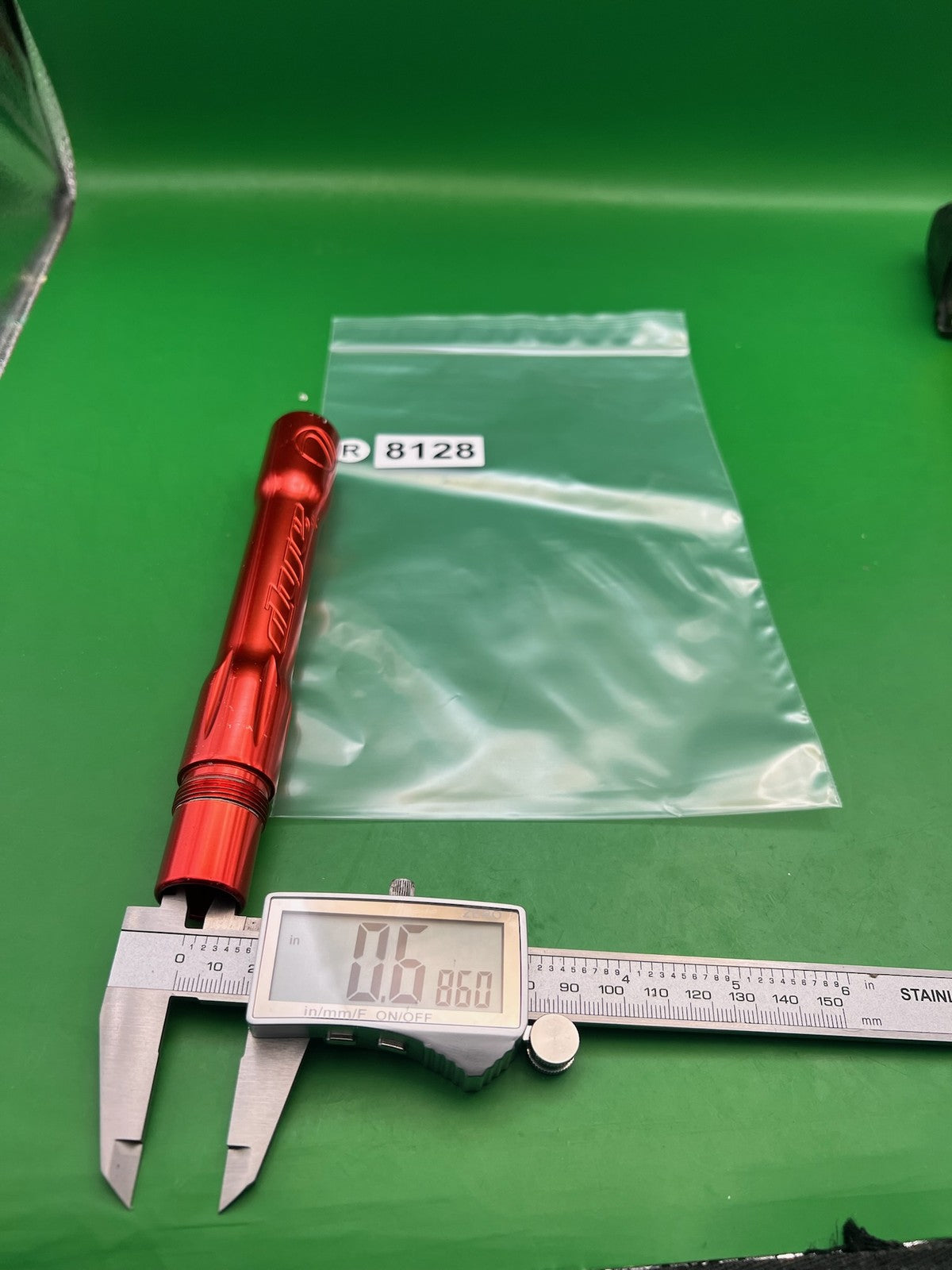 Dye UL Back-Satin Red 686 Bore AC Thread