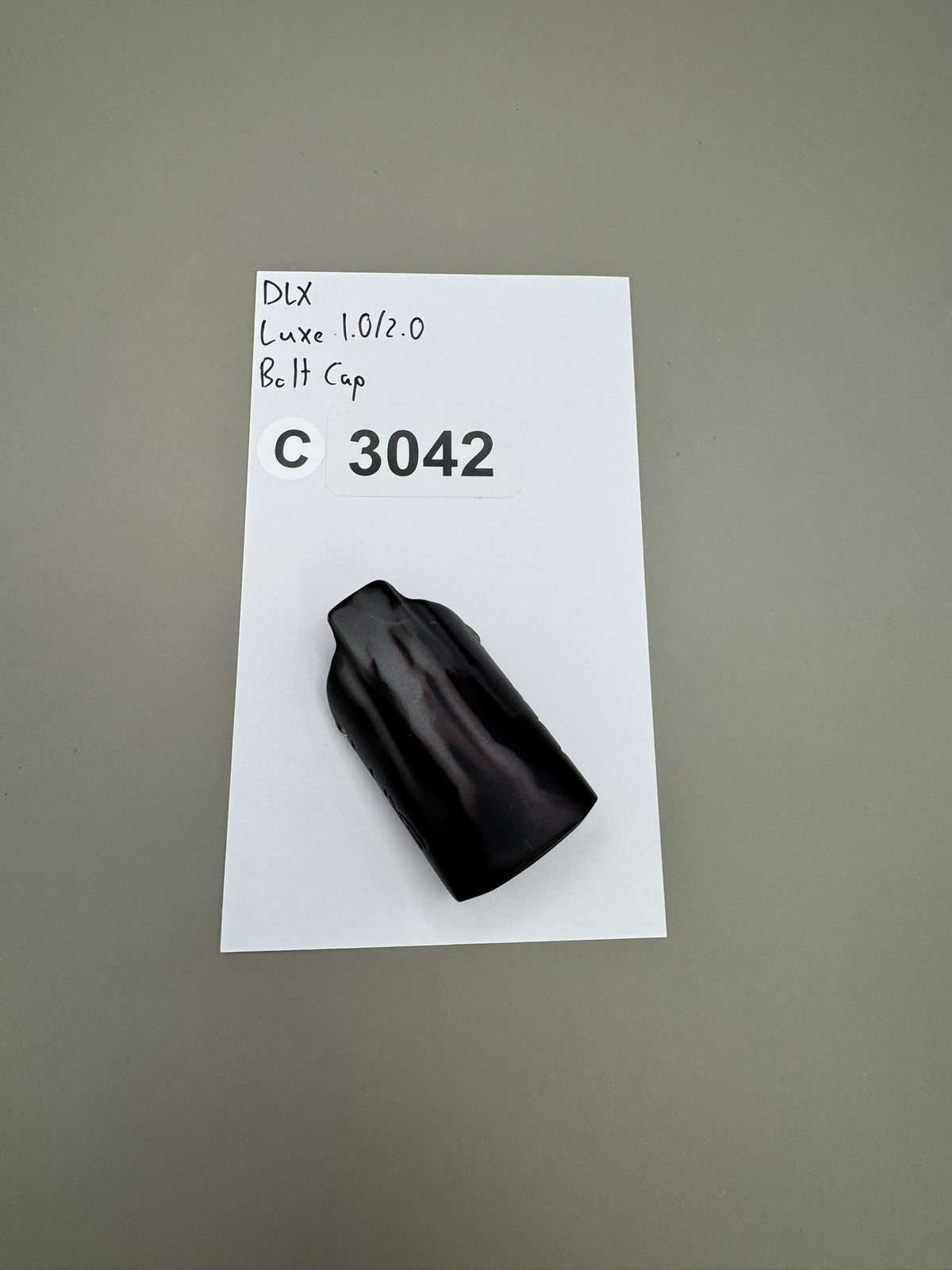 DLX Luxe 1.0/2.0 Bolt Cap Black
