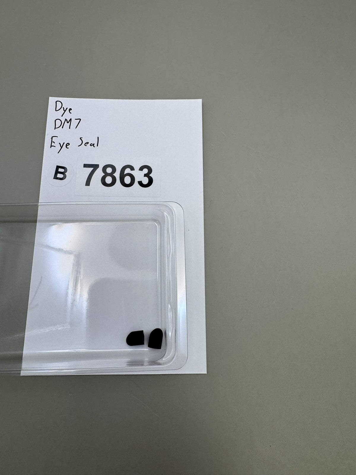 Dye DM7 Eye Seal Black Pair