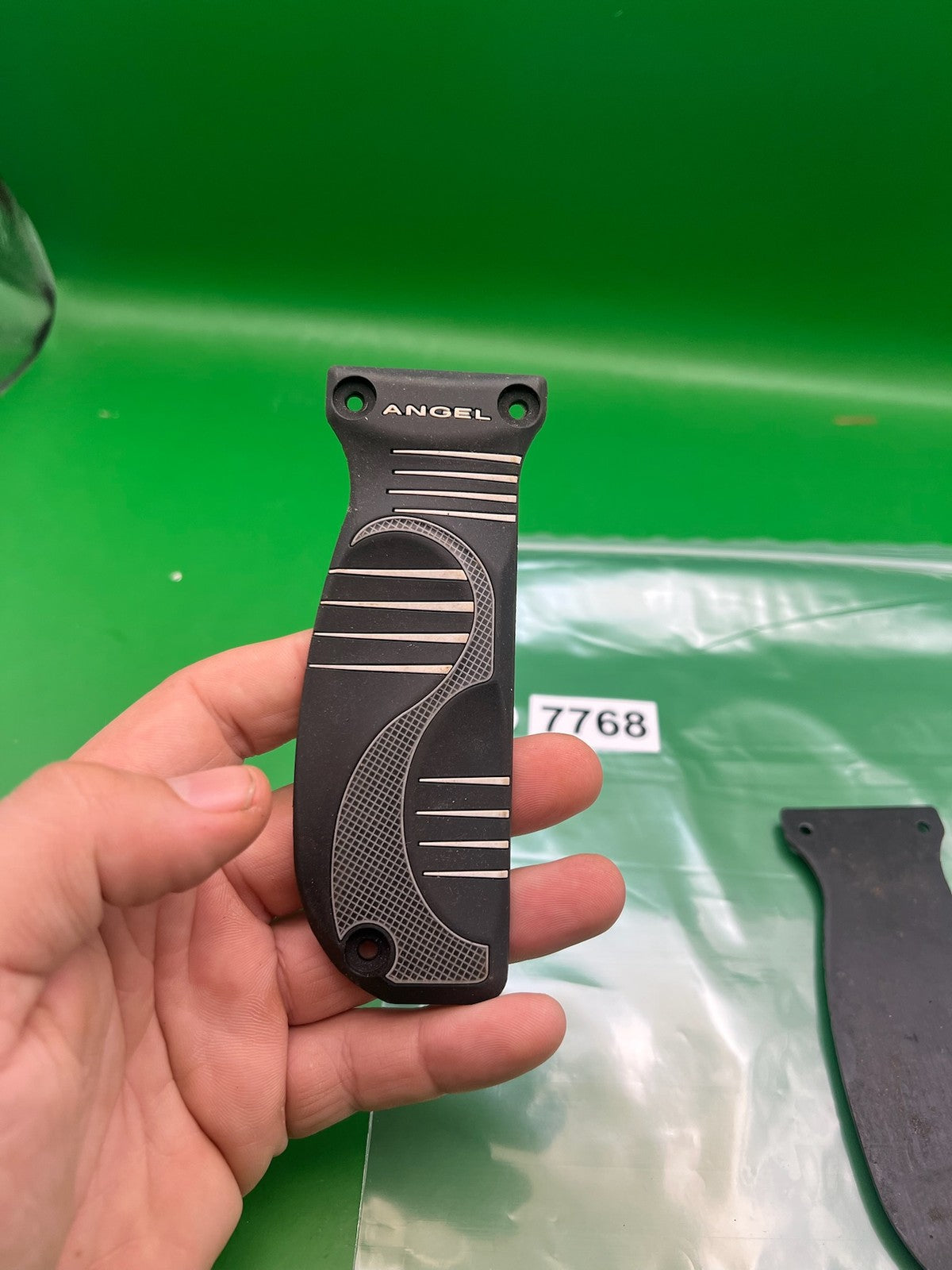 06 Speed 90* Grips