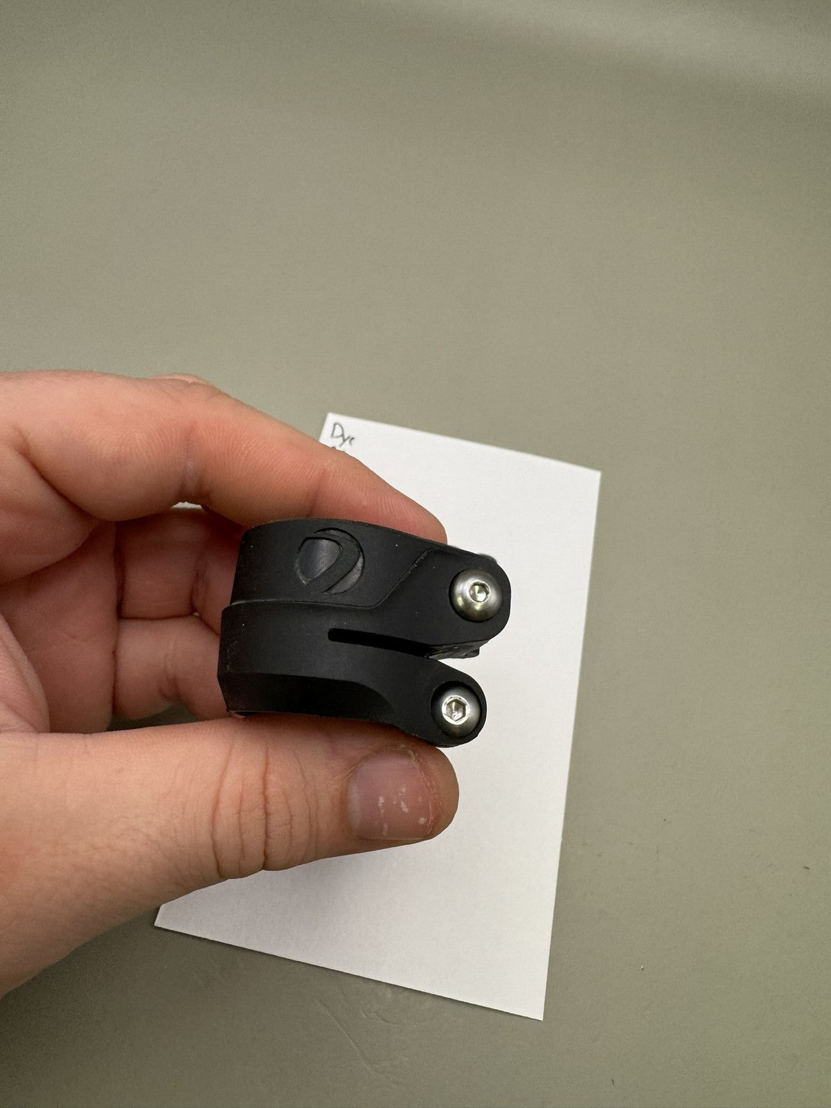 Dye Rize Feedneck