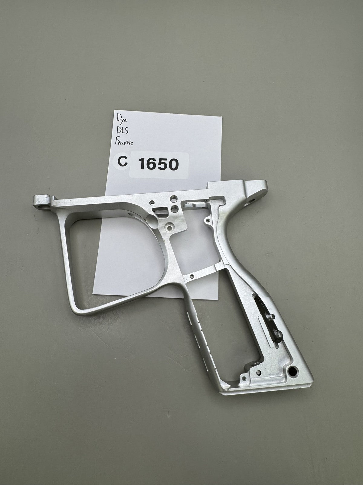 Dye DLS Frame