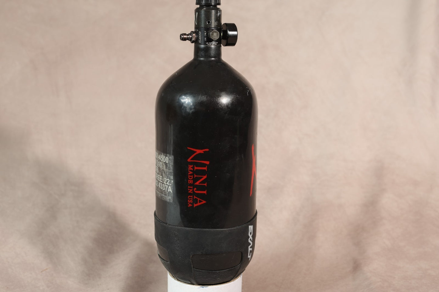 Ninja SL 90ci Carbon Fiber Paintball Tank Black with Exalt Cover Regulator