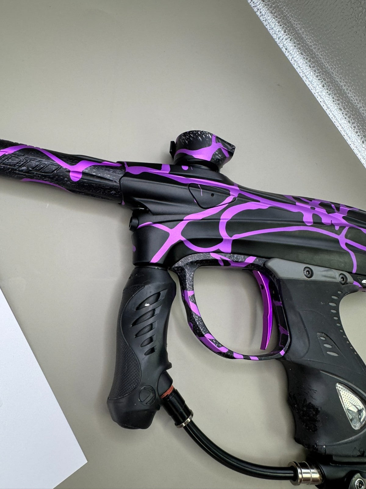 Dye DM6 - Purple/Black - Paintball Marker Fully Working