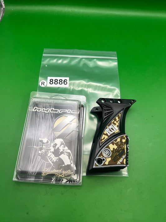 Hybrid Contract Killer Dye DM5 Grips Desert Camo Black Gold Wrap Around