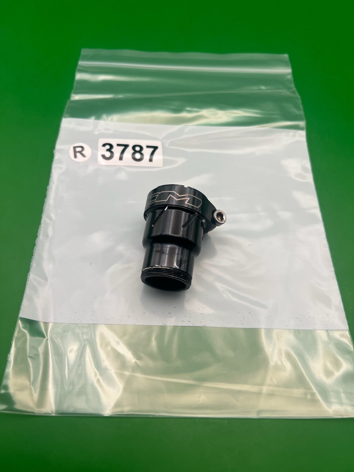 CCM Mid Rise Feedneck