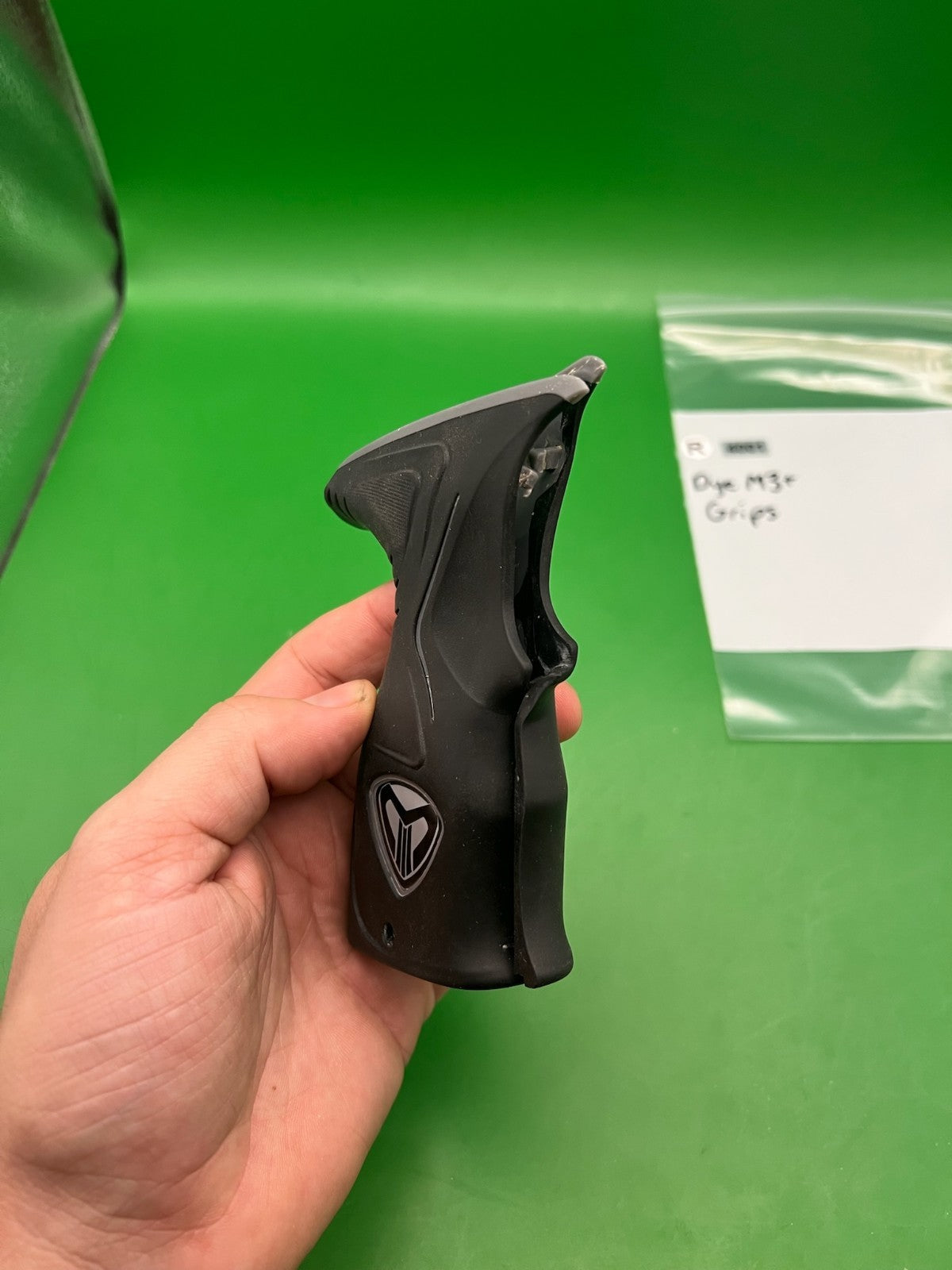 Dye M3+ Grips Black