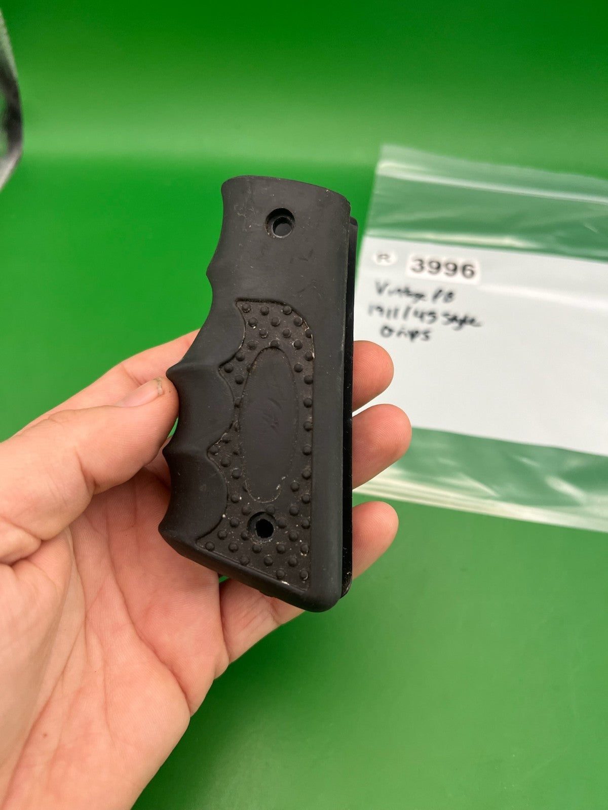 Vintage PB 19911/45 Style Grips Black