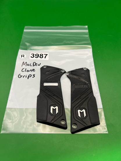 Mac Dev Clone Grips Black