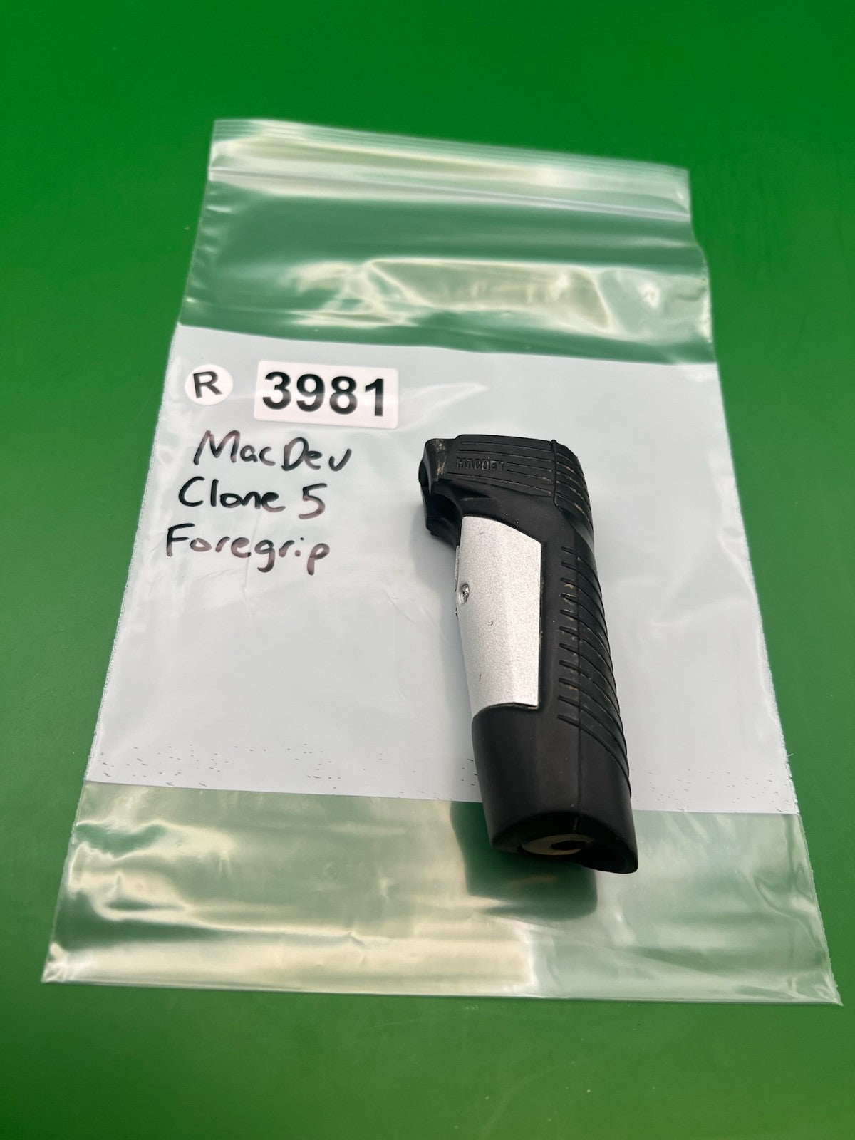 Mac Dev Clone 5 Foregrip Black