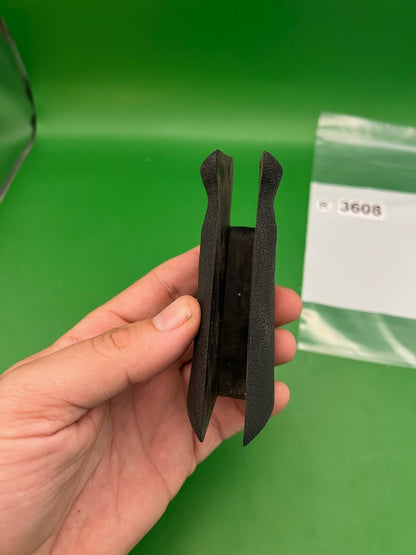 Automag Grips Single Hole