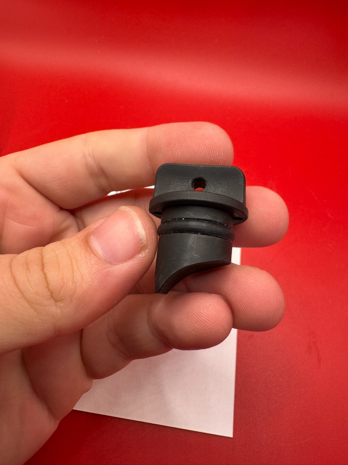 AGD Automag Feed Plug Black