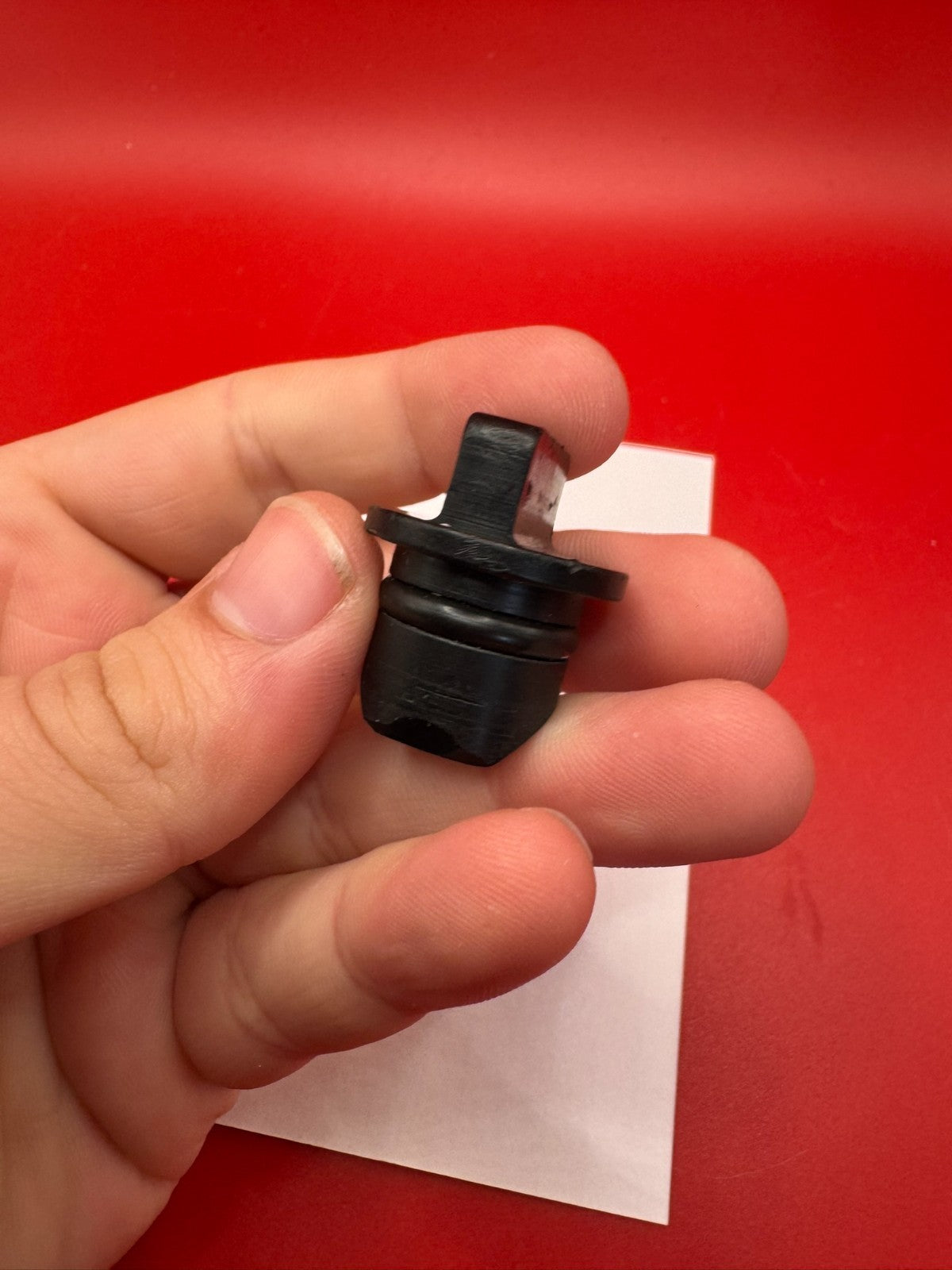 AGD Automag Feed Plug Black